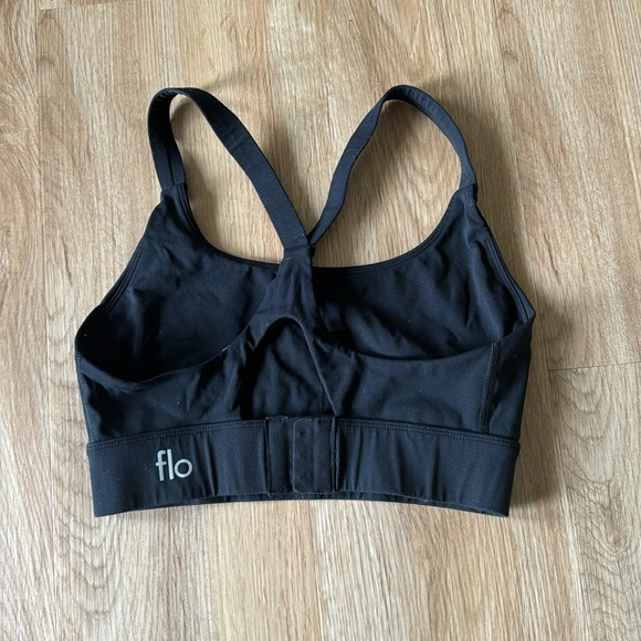 Back clasp black FLO sports bra - Picture 1 of 2
